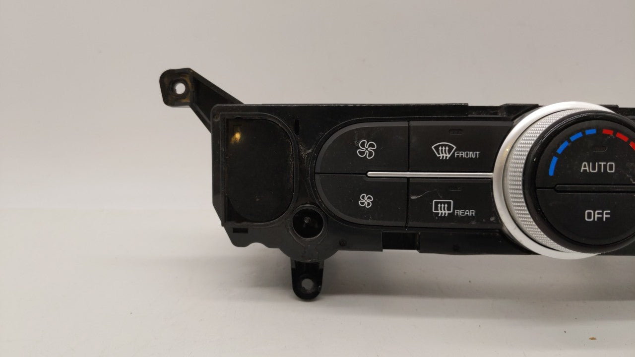 2017-2019 Kia Soul Climate Control Module Temperature AC/Heater Replacement P/N:97250-B2DQ1CA 97250-B2GQ1CA Fits OEM Used Au