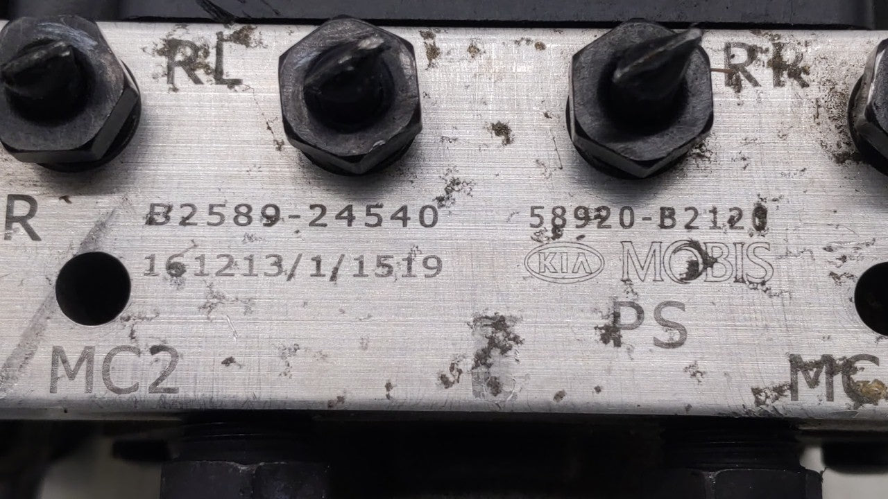 2017-2019 Kia Soul ABS Pump Control Module Replacement P/N:B2589-33540 58900-B2120, B2589-24540 Fits Fits 2017 2018 2019 OEM