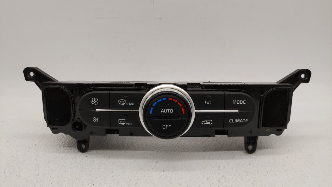 2017-2019 Kia Soul Climate Control Module Temperature AC/Heater Replacement P/N:97250-B2DQ1CA 97250-B2GQ1CA Fits OEM Used Au