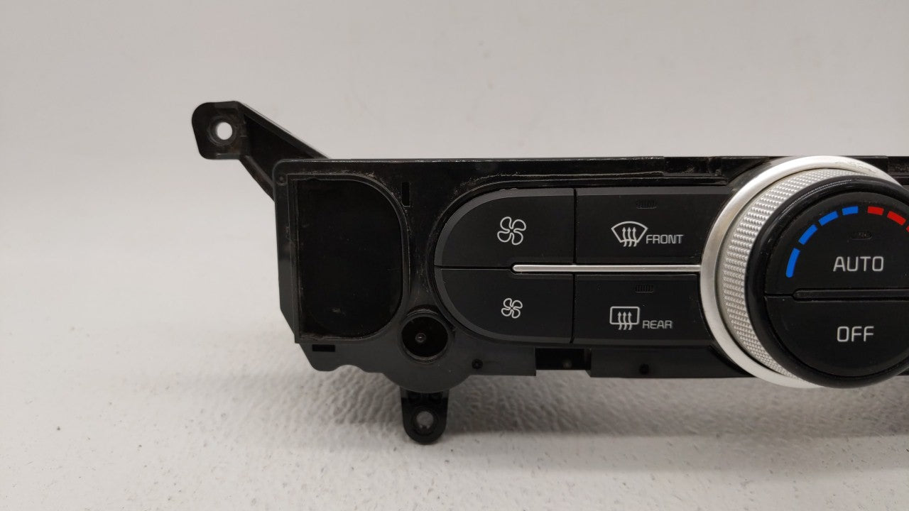 2017-2019 Kia Soul Climate Control Module Temperature AC/Heater Replacement P/N:97250-B2DQ1CA 97250-B2GQ1CA Fits OEM Used Au