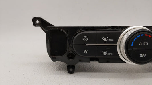 2017-2019 Kia Soul Climate Control Module Temperature AC/Heater Replacement P/N:97250-B2DQ1CA 97250-B2GQ1CA Fits OEM Used Auto Parts
