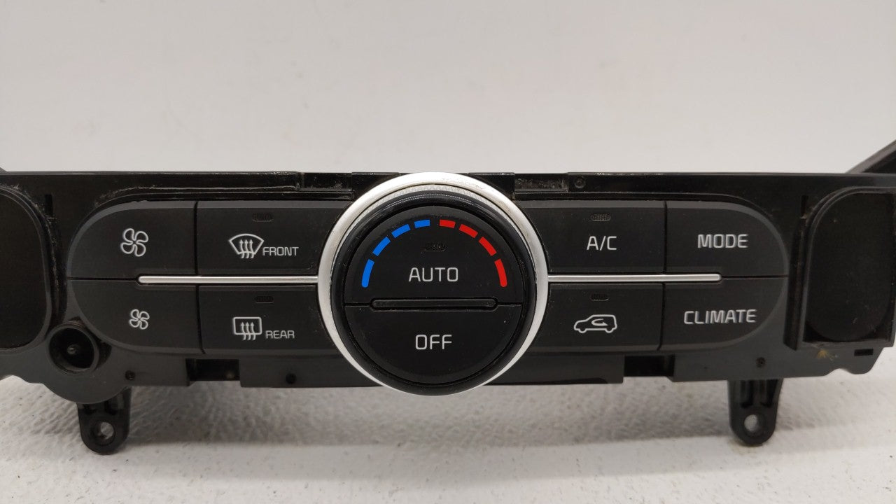 2017-2019 Kia Soul Climate Control Module Temperature AC/Heater Replacement P/N:97250-B2DQ1CA 97250-B2GQ1CA Fits OEM Used Au