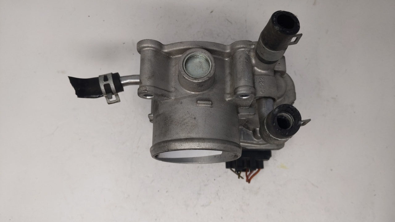 2012-2019 Kia Soul Throttle Body P/N:35100-2B310 5302-1S02, 35100-2B300 Fits Fits 2012 2013 2014 2015 2016 2017 2018 2019 OE