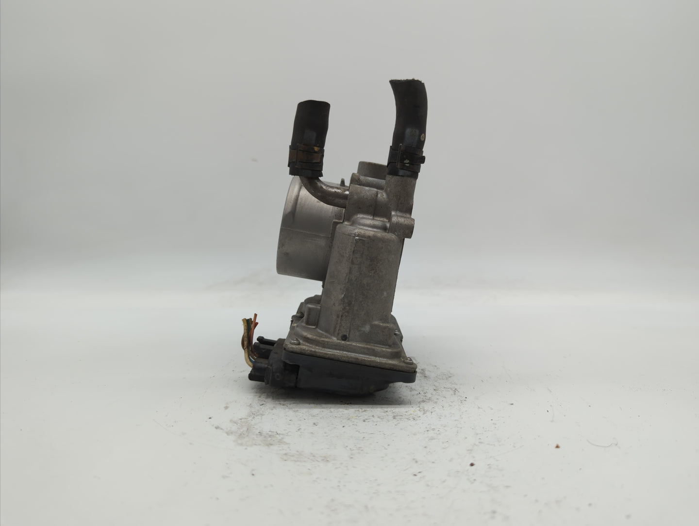 2012-2019 Kia Soul Throttle Body P/N:35100-2B310 5302-1S02, 35100-2B300 Fits Fits 2012 2013 2014 2015 2016 2017 2018 2019 OE