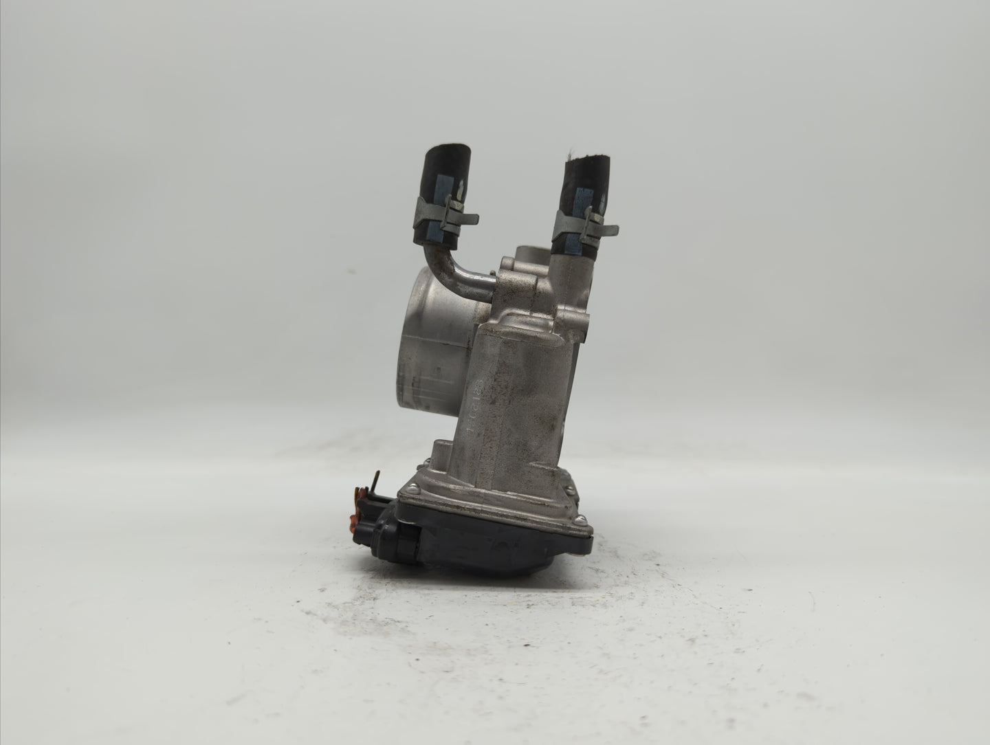 2012-2019 Kia Soul Throttle Body P/N:35100-2B310 5302-1S02, 35100-2B300 Fits Fits 2012 2013 2014 2015 2016 2017 2018 2019 OE