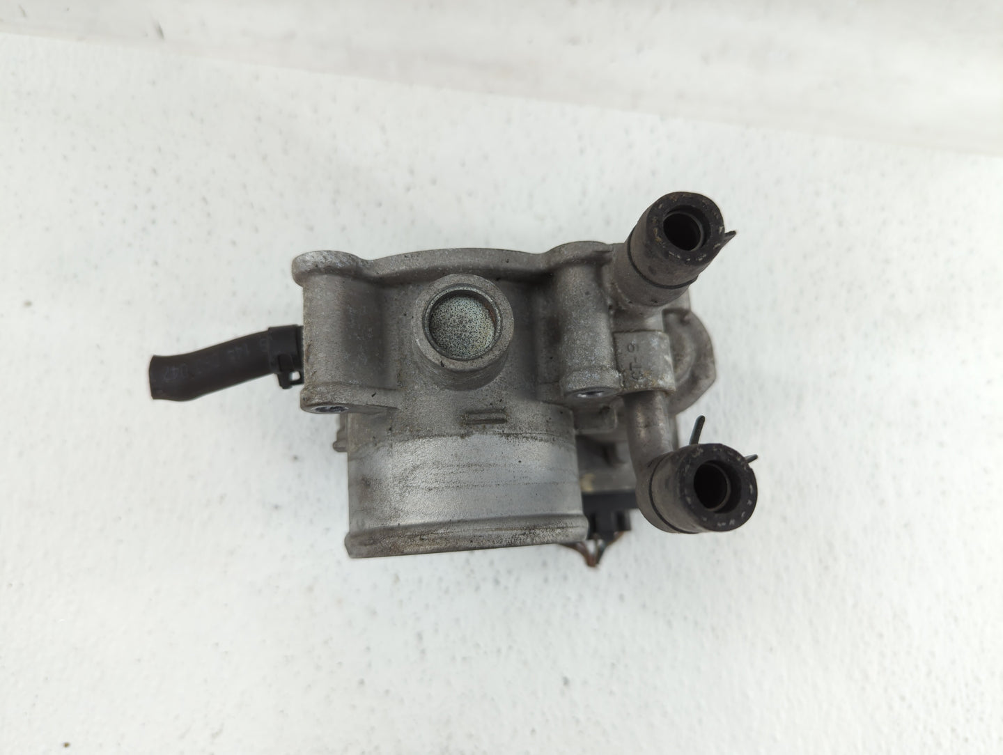 2012-2019 Kia Soul Throttle Body P/N:35100-2B310 5302-1S02, 35100-2B300 Fits Fits 2012 2013 2014 2015 2016 2017 2018 2019 OE