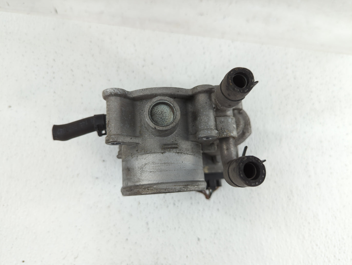 2012-2019 Kia Soul Throttle Body P/N:35100-2B310 5302-1S02, 35100-2B300 Fits Fits 2012 2013 2014 2015 2016 2017 2018 2019 OE