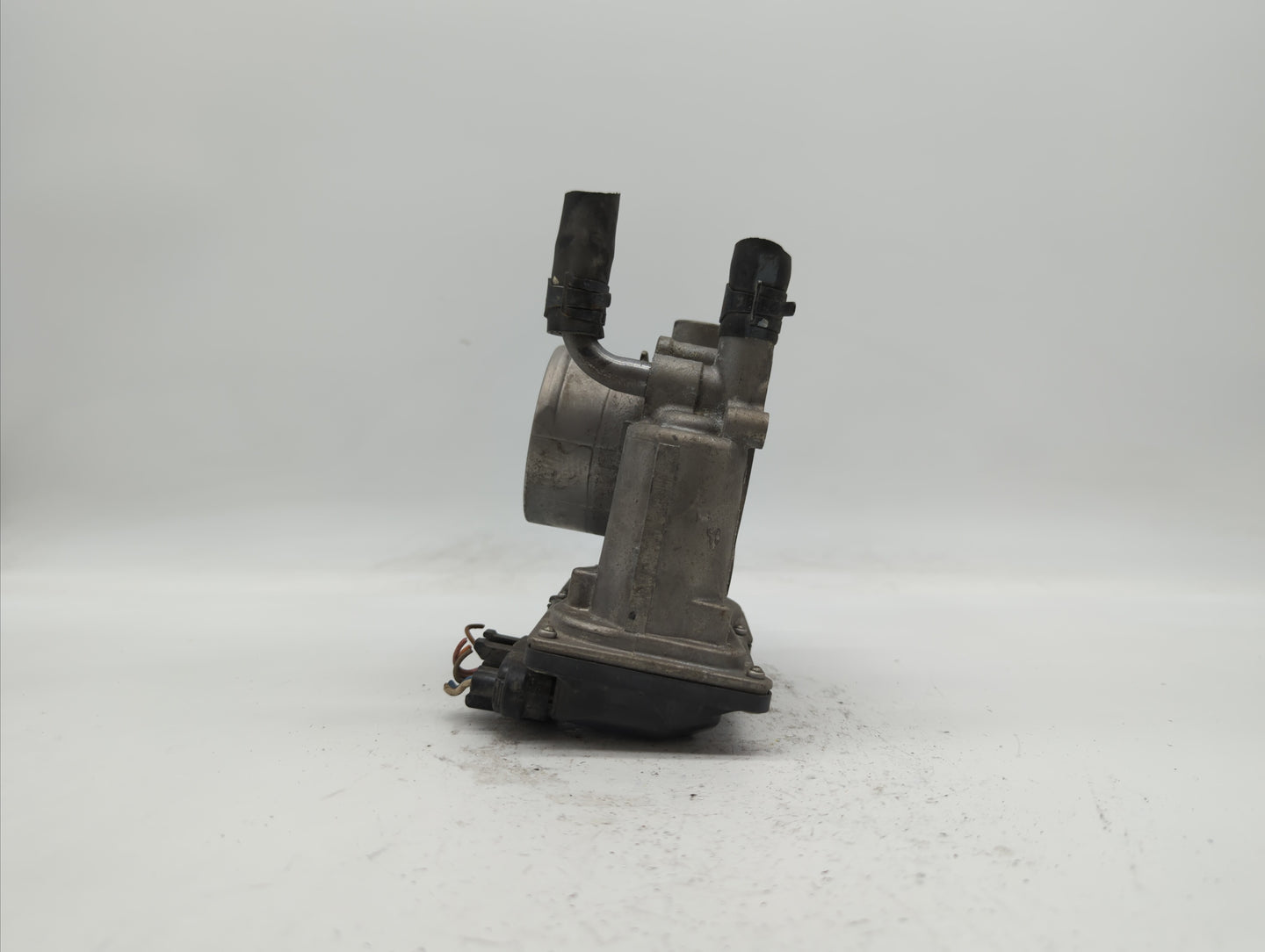 2012-2019 Kia Soul Throttle Body P/N:35100-2B310 5302-1S02, 35100-2B300 Fits Fits 2012 2013 2014 2015 2016 2017 2018 2019 OE