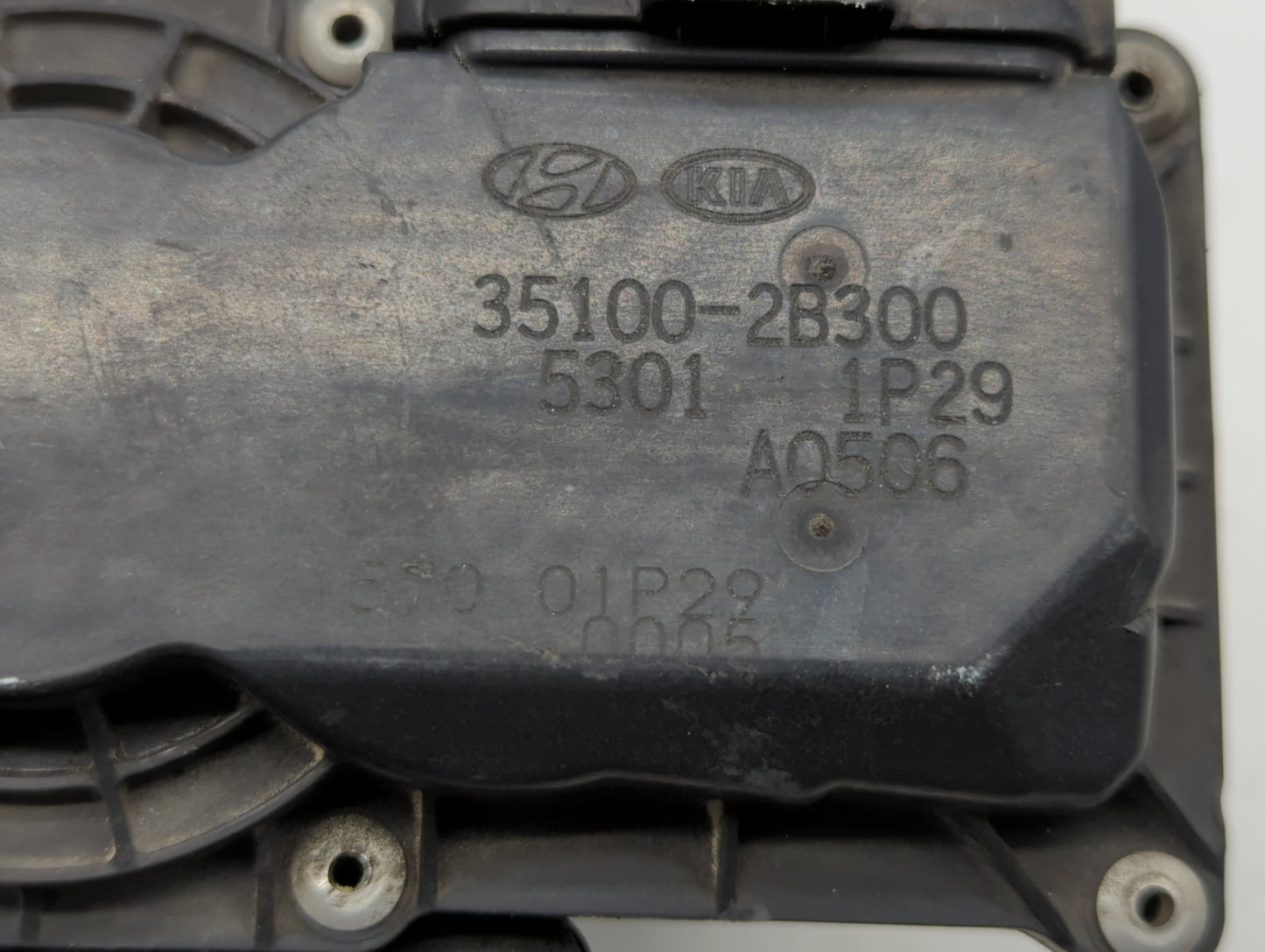 2012-2019 Kia Soul Throttle Body P/N:35100-2B310 5302-1S02, 35100-2B300 Fits Fits 2012 2013 2014 2015 2016 2017 2018 2019 OE