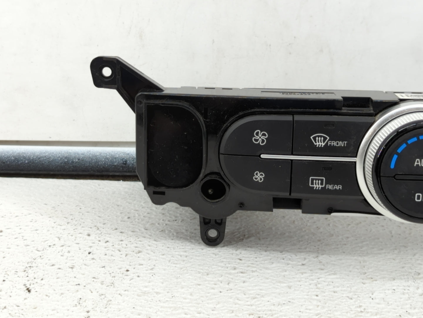 2017-2019 Kia Soul Climate Control Module Temperature AC/Heater Replacement P/N:97250-B2DQ1CA 97250-B2GQ1CA Fits OEM Used Au