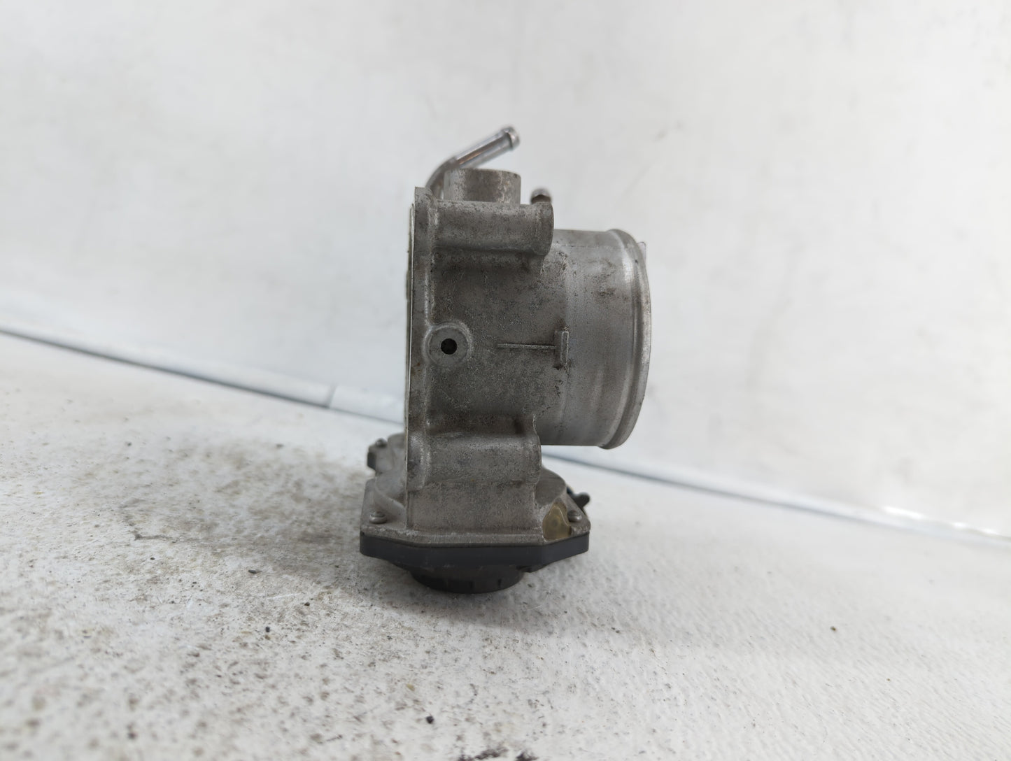 2014-2019 Kia Soul Throttle Body P/N:35100-2E000 1302150124, 35100-2E710 Fits Fits 2011 2012 2013 2014 2015 2016 2017 2018 2