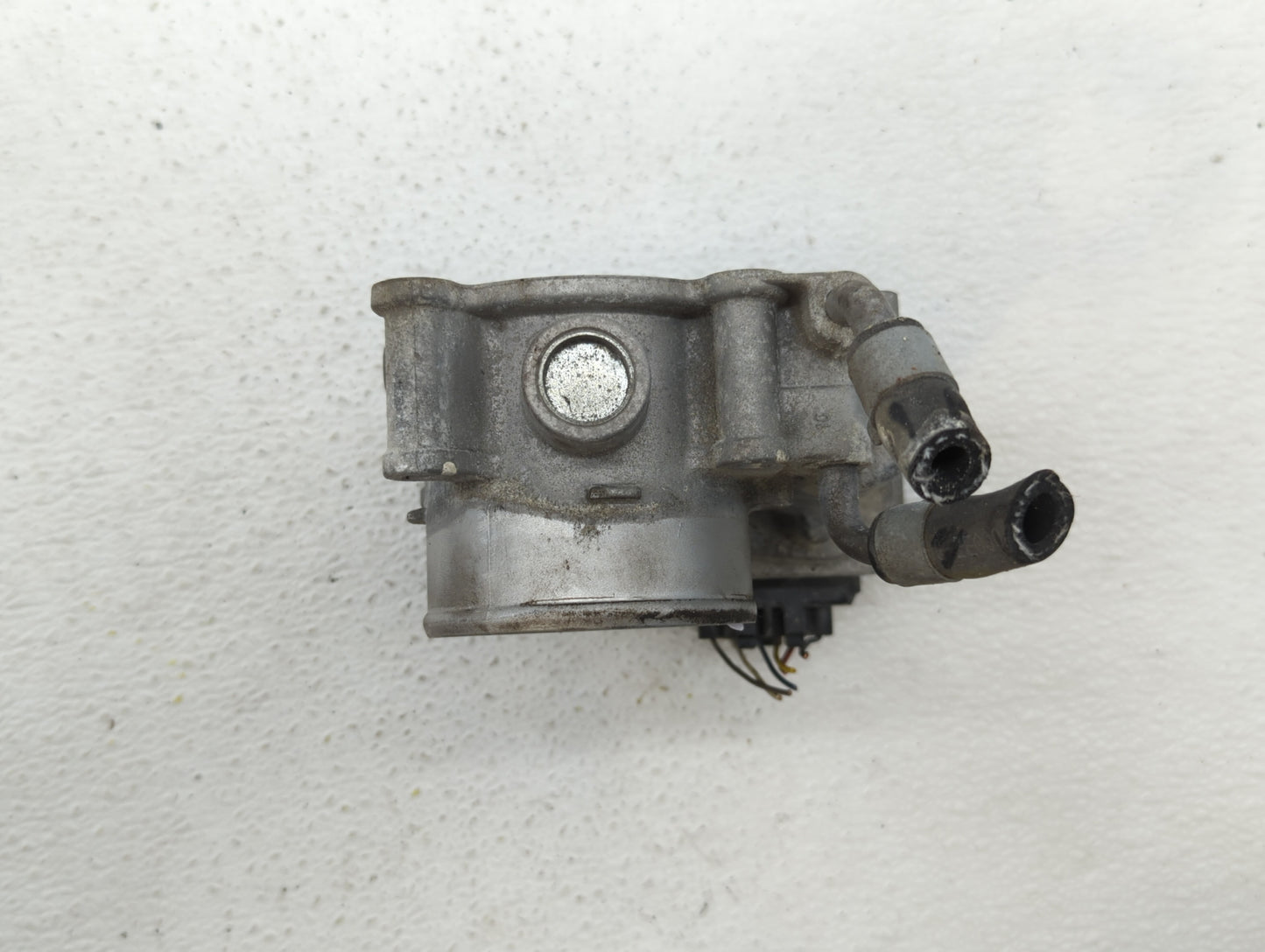 2014-2019 Kia Soul Throttle Body P/N:35100-2E000 1302150124, 35100-2E710 Fits Fits 2011 2012 2013 2014 2015 2016 2017 2018 2