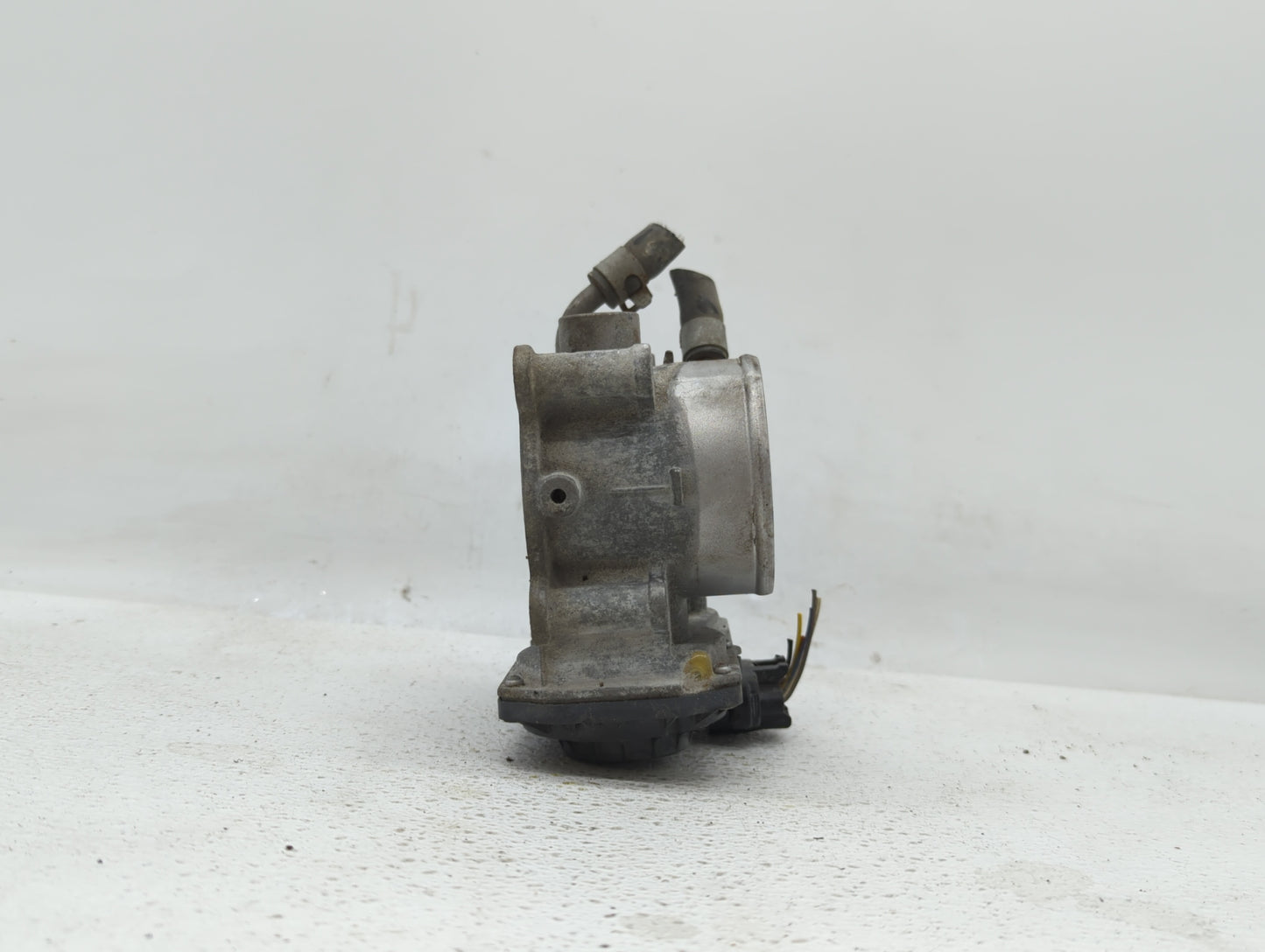 2014-2019 Kia Soul Throttle Body P/N:35100-2E000 1302150124, 35100-2E710 Fits Fits 2011 2012 2013 2014 2015 2016 2017 2018 2