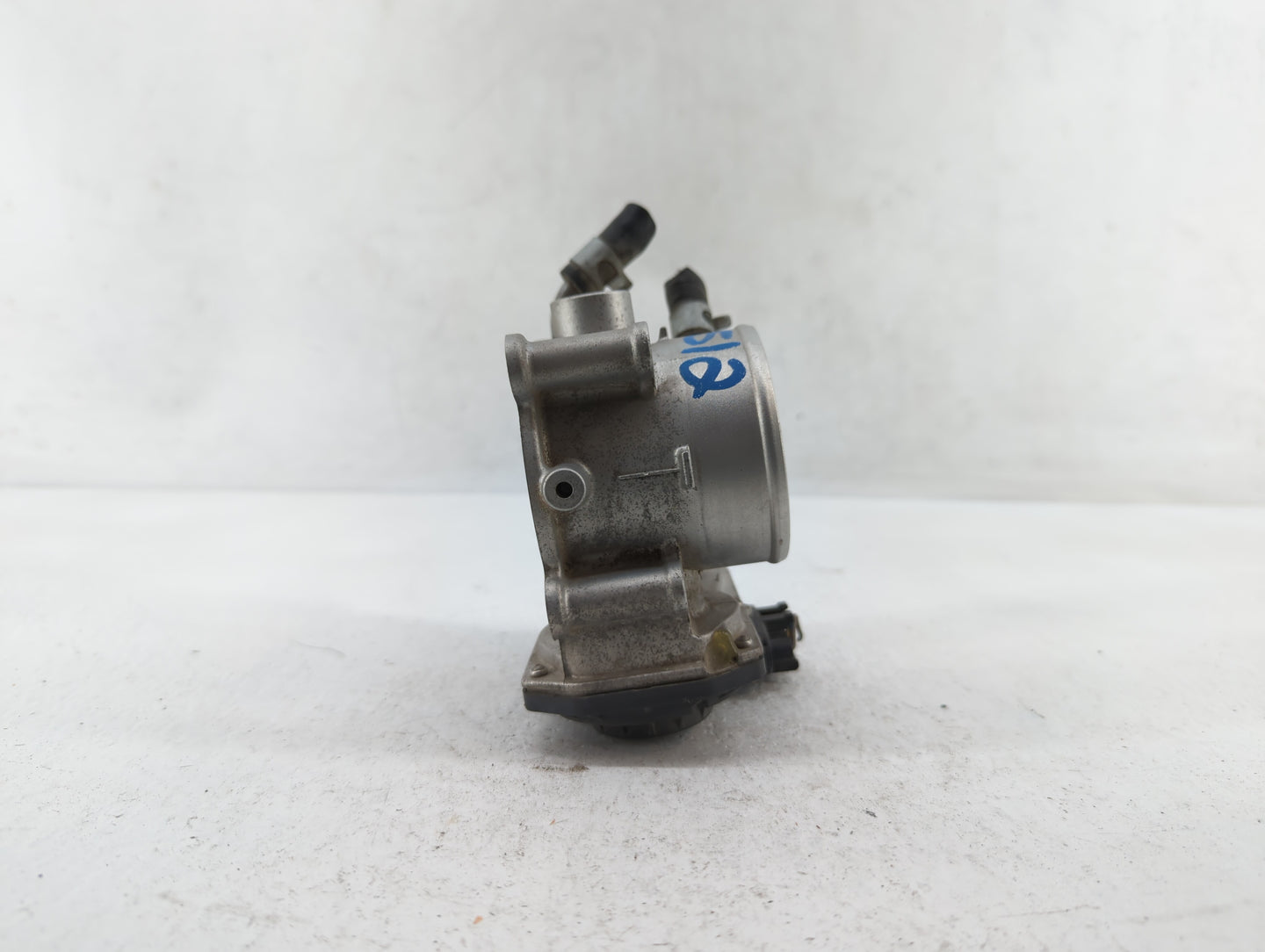 2014-2019 Kia Soul Throttle Body P/N:35100-2E000 Fits Fits 2011 2012 2013 2014 2015 2016 2017 2018 2019 2020 2021 OEM Used A