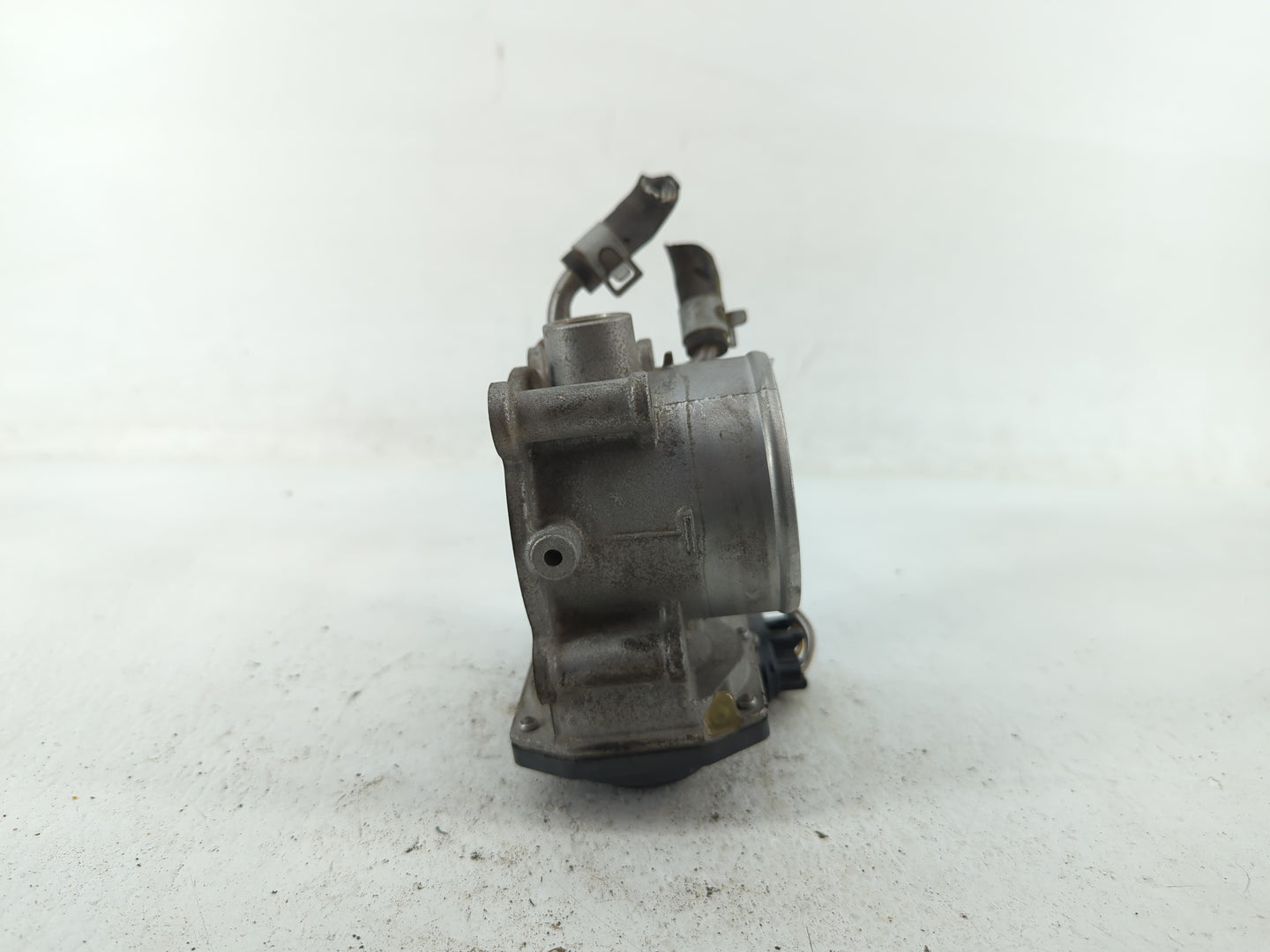 2014-2019 Kia Soul Throttle Body P/N:35100-2E000 35100-2E710 Fits Fits 2011 2012 2013 2014 2015 2016 2017 2018 2019 2020 202