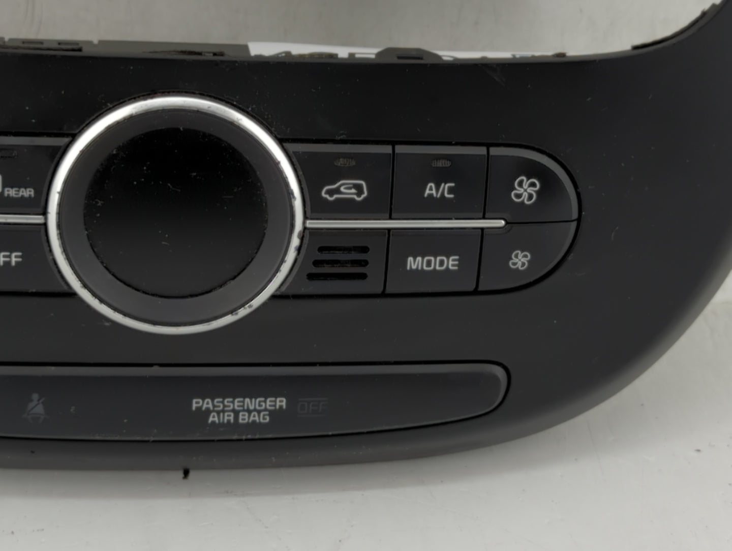 2017-2019 Kia Soul Climate Control Module Temperature AC/Heater Replacement P/N:97250-B2GQ1CA 97250-B2DQ1CA Fits OEM Used Au