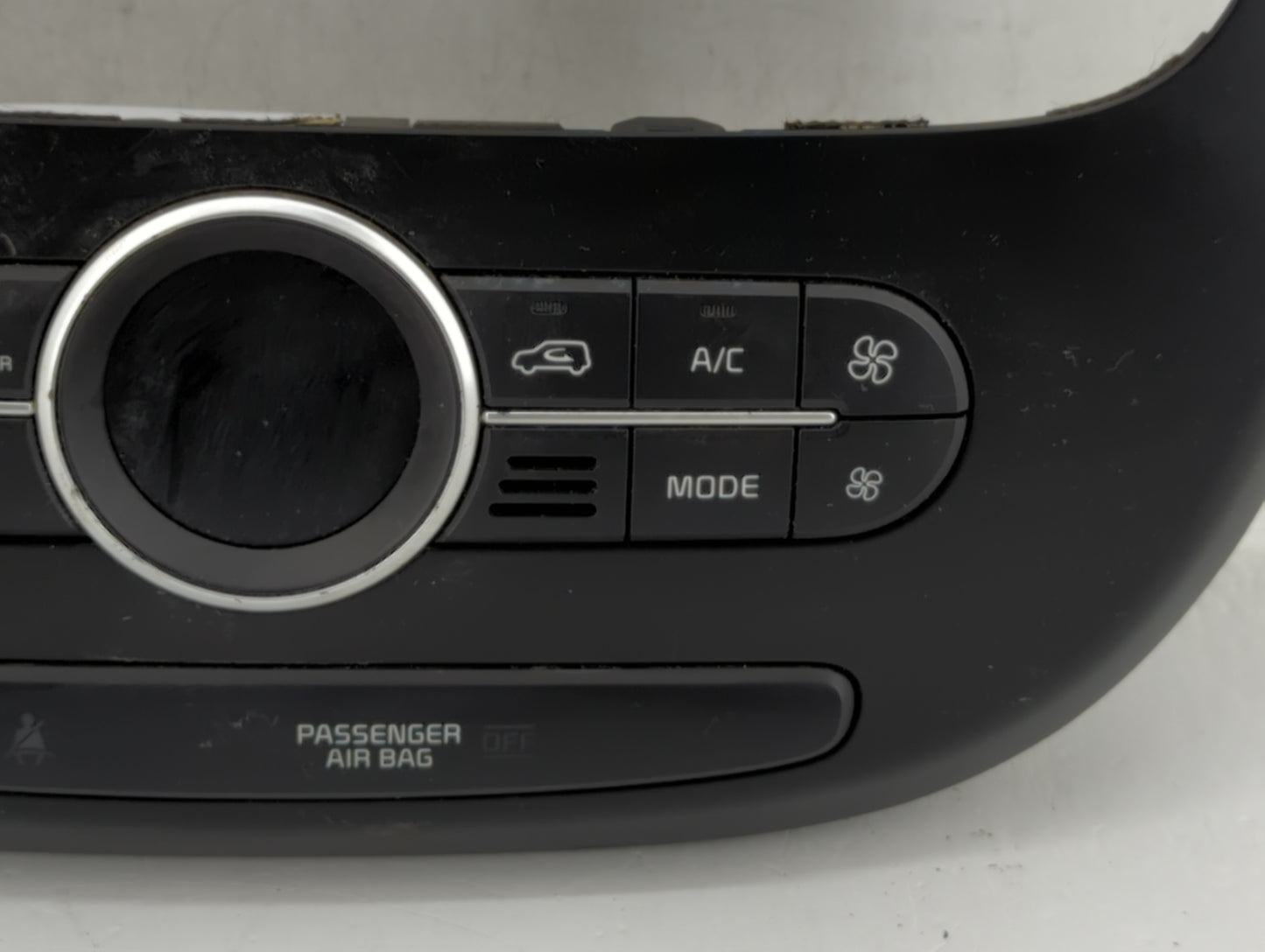 2017-2019 Kia Soul Climate Control Module Temperature AC/Heater Replacement P/N:97250-B2GQ1CA 97250-B2DQ1CA Fits OEM Used Au