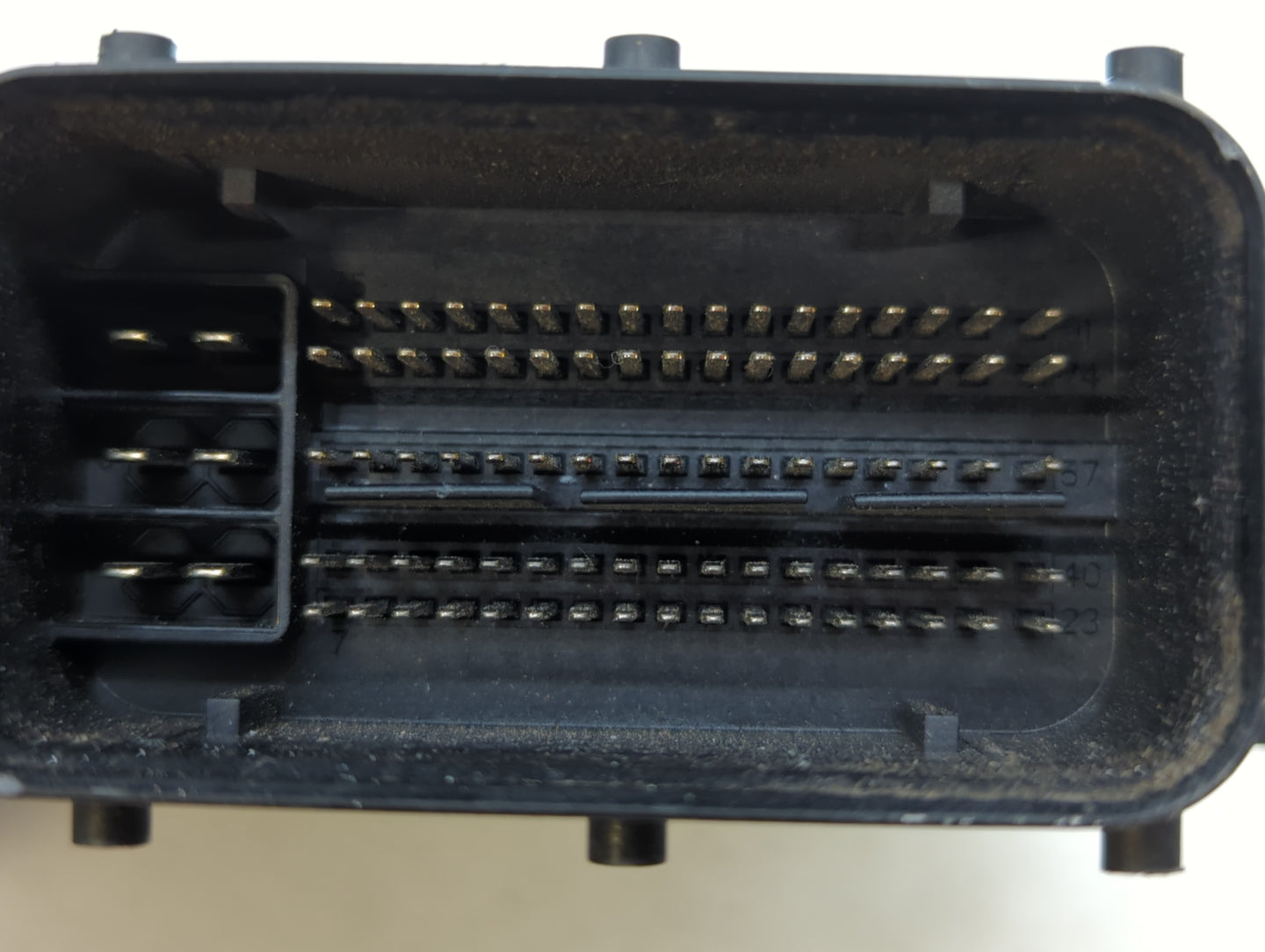2017-2018 Kia Soul PCM Engine Control Computer ECU ECM PCU OEM P/N:39133-2EHB2 39133-2EHB0 Fits Fits 2017 2018 OEM Used Auto