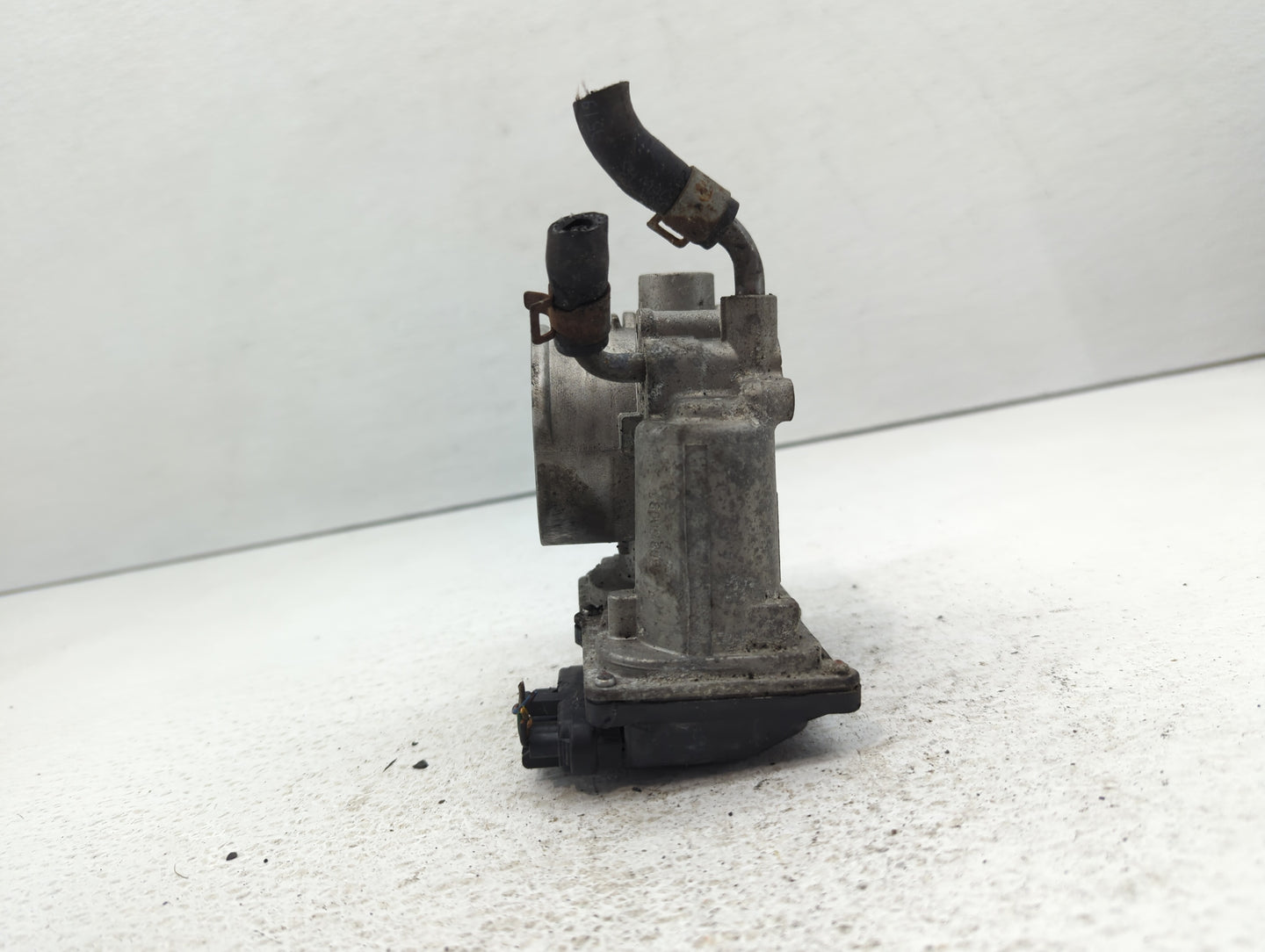 2014-2019 Kia Soul Throttle Body P/N:35100-2E000 35100-2L000 Fits Fits 2011 2012 2013 2014 2015 2016 2017 2018 2019 2020 202