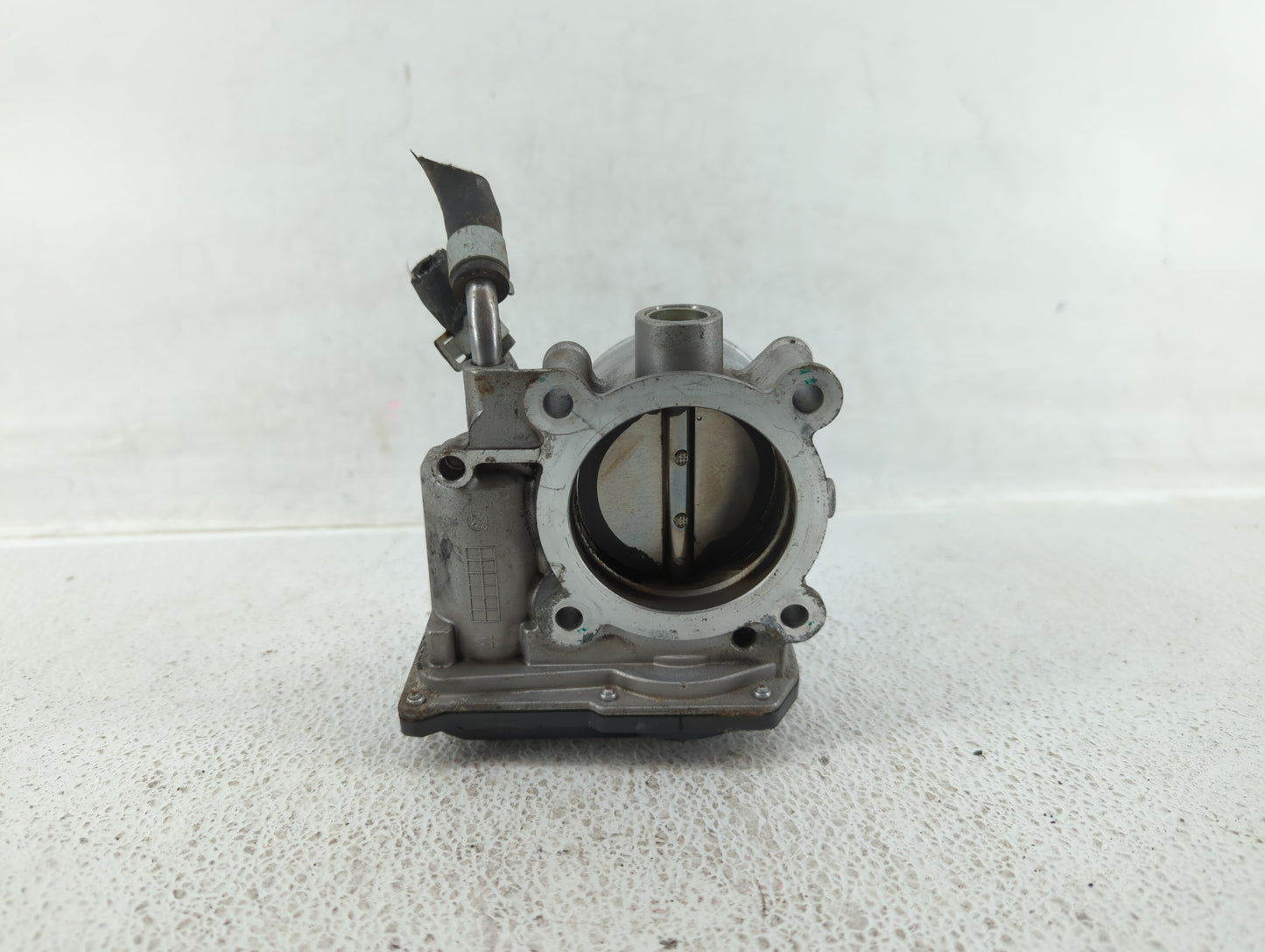 2014-2019 Kia Soul Throttle Body P/N:35100-2E000 Fits Fits 2011 2012 2013 2014 2015 2016 2017 2018 2019 2020 2021 OEM Used A