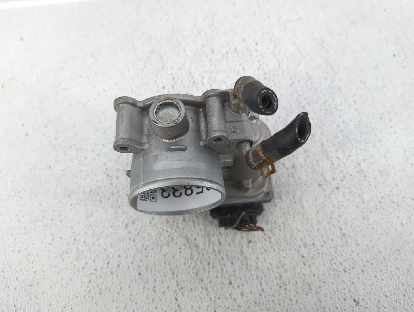 2014-2019 Kia Soul Throttle Body P/N:35100-2E000 Fits Fits 2011 2012 2013 2014 2015 2016 2017 2018 2019 2020 2021 OEM Used A