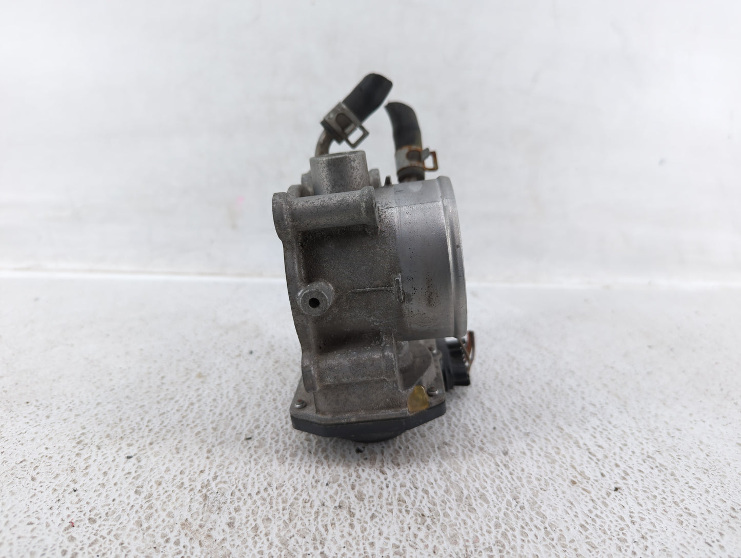 2014-2019 Kia Soul Throttle Body P/N:35100-2E000 Fits Fits 2011 2012 2013 2014 2015 2016 2017 2018 2019 2020 2021 OEM Used A
