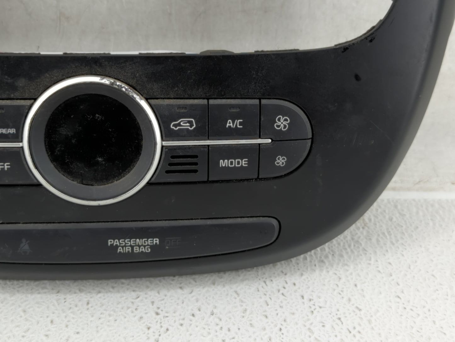 2017-2019 Kia Soul Climate Control Module Temperature AC/Heater Replacement P/N:97250-B2DQ1CA 97250-B2GQ1CA Fits OEM Used Au