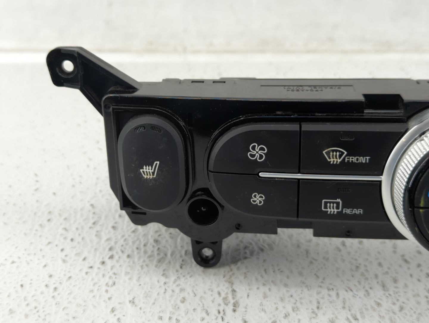2017-2019 Kia Soul Climate Control Module Temperature AC/Heater Replacement P/N:97250-B2GR1CA 97250-B2GS1CA Fits OEM Used Au