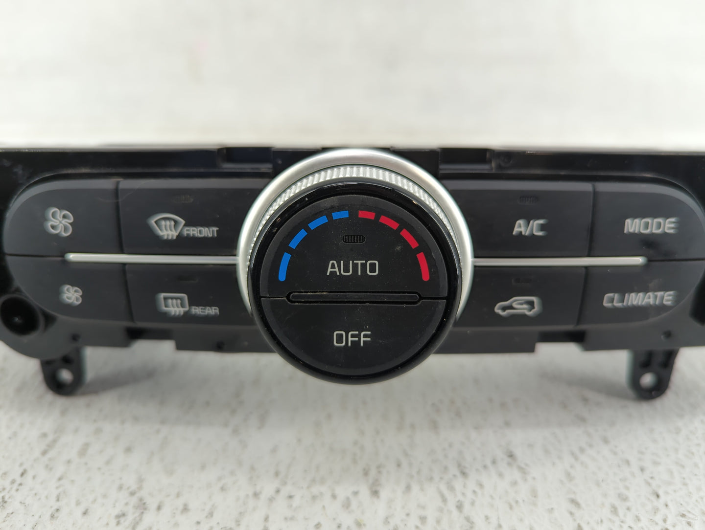 2017-2019 Kia Soul Climate Control Module Temperature AC/Heater Replacement P/N:97250-B2GR1CA 97250-B2GS1CA Fits OEM Used Au