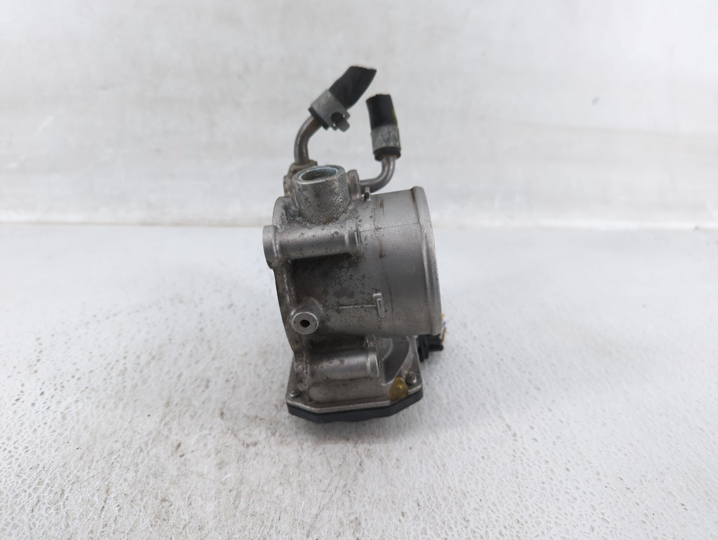 2014-2019 Kia Soul Throttle Body P/N:35100-2E000 35100-2E710 Fits Fits 2011 2012 2013 2014 2015 2016 2017 2018 2019 2020 202