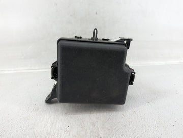 2017-2019 Kia Soul Fusebox Fuse Box Panel Relay Module P/N:91950-B2350 Fits Fits 2017 2018 2019 OEM Used Auto Parts - Oemuse