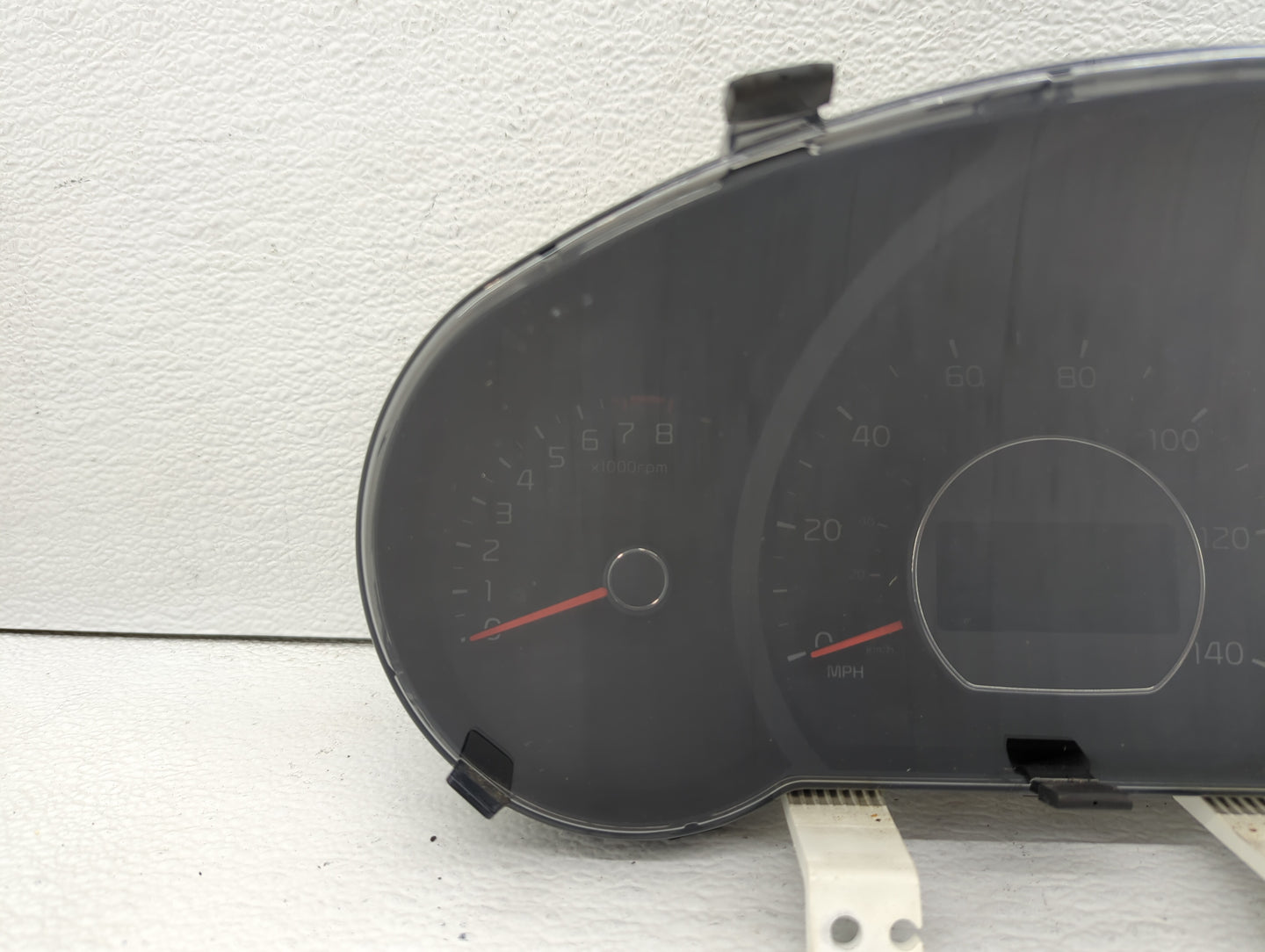 2017-2019 Kia Soul Instrument Cluster Speedometer Gauges P/N:94006-B2720 Fits Fits 2017 2018 2019 OEM Used Auto Parts - Oemu