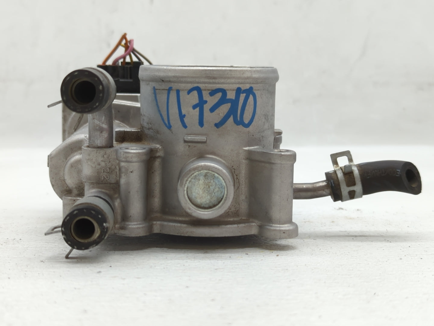 2012-2019 Kia Soul Throttle Body P/N:35100-2B300 Fits Fits 2012 2013 2014 2015 2016 2017 2018 2019 OEM Used Auto Parts - Oem