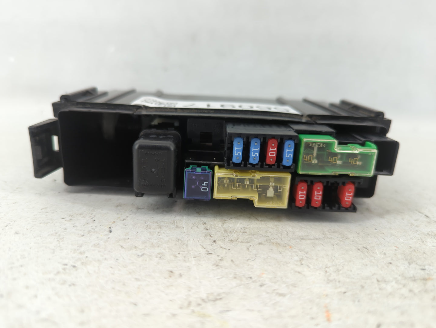 2017-2019 Kia Soul Fusebox Fuse Box Panel Relay Module P/N:91713B2770 Fits Fits 2017 2018 2019 OEM Used Auto Parts - Oemused