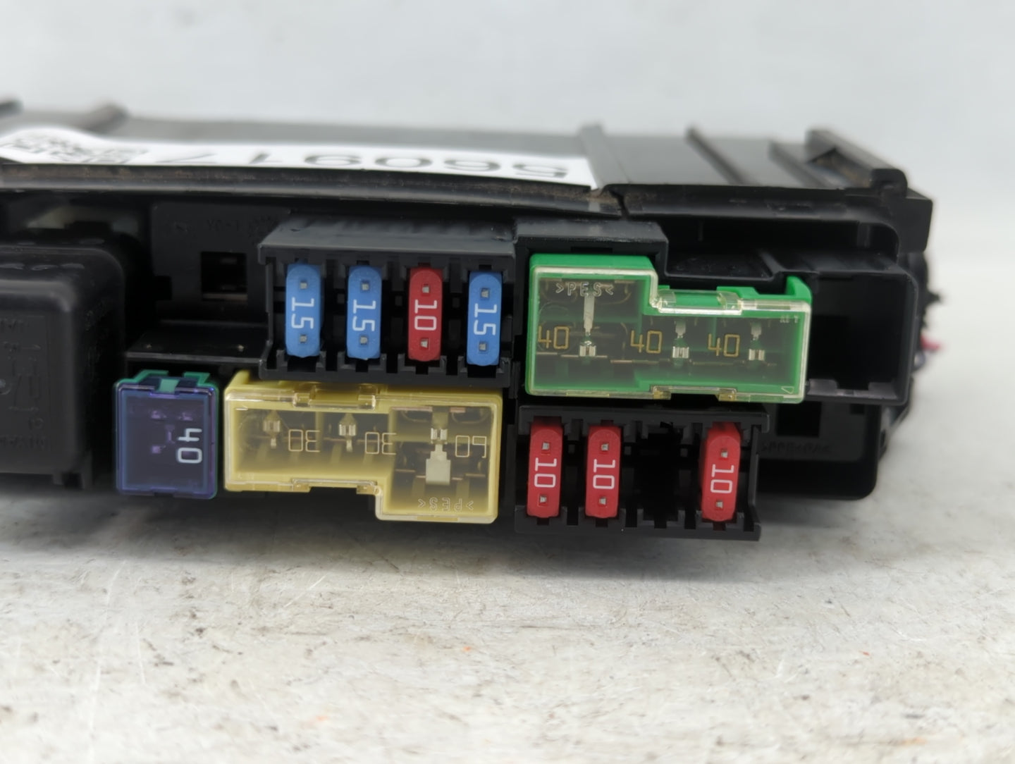 2017-2019 Kia Soul Fusebox Fuse Box Panel Relay Module P/N:91713B2770 Fits Fits 2017 2018 2019 OEM Used Auto Parts - Oemused