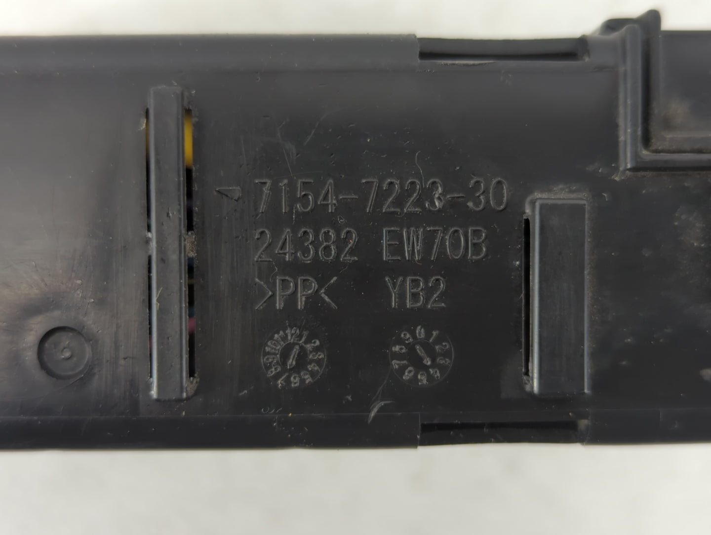 2017-2019 Kia Soul Fusebox Fuse Box Panel Relay Module P/N:91713B2770 Fits Fits 2017 2018 2019 OEM Used Auto Parts - Oemused