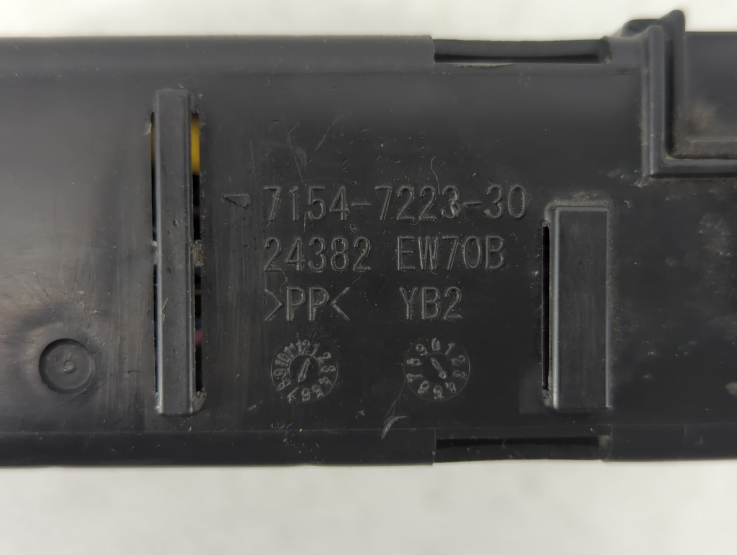2017-2019 Kia Soul Fusebox Fuse Box Panel Relay Module P/N:91713B2770 Fits Fits 2017 2018 2019 OEM Used Auto Parts - Oemused
