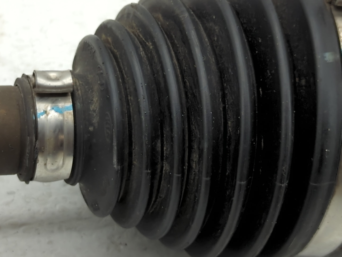 2014-2019 Kia Soul Axle Shaft Front Driver Cv C/v - Oemusedautoparts1.com