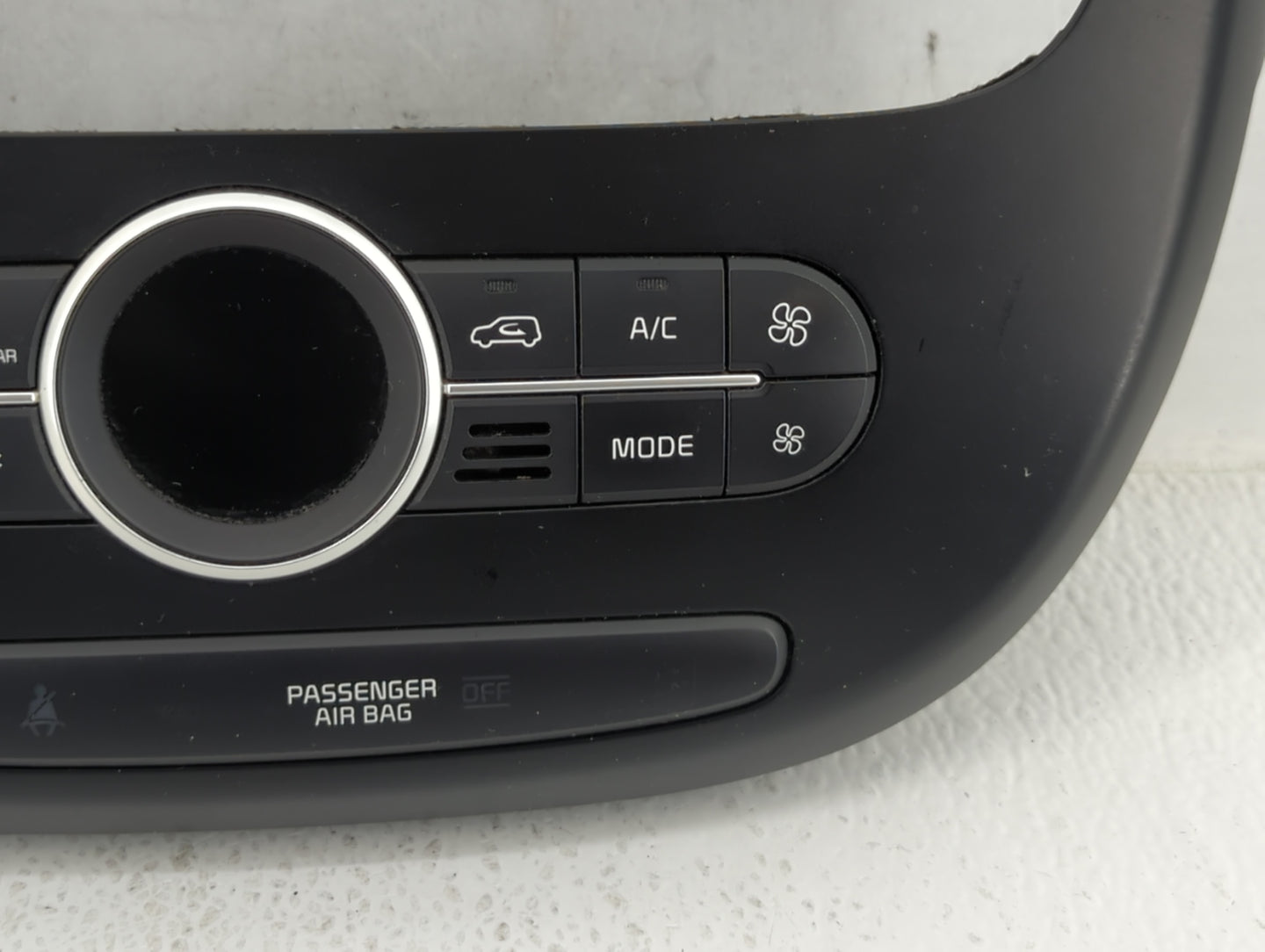 2017-2019 Kia Soul Climate Control Module Temperature AC/Heater Replacement P/N:97250-B2DQ1CA Fits Fits 2017 2018 2019 OEM U