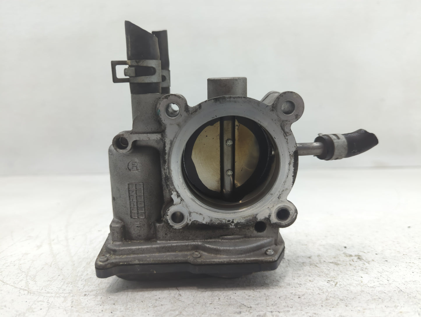 2012-2019 Kia Soul Throttle Body P/N:5302 11T13 35100-2B300 Fits Fits 2012 2013 2014 2015 2016 2017 2018 2019 OEM Used Auto 
