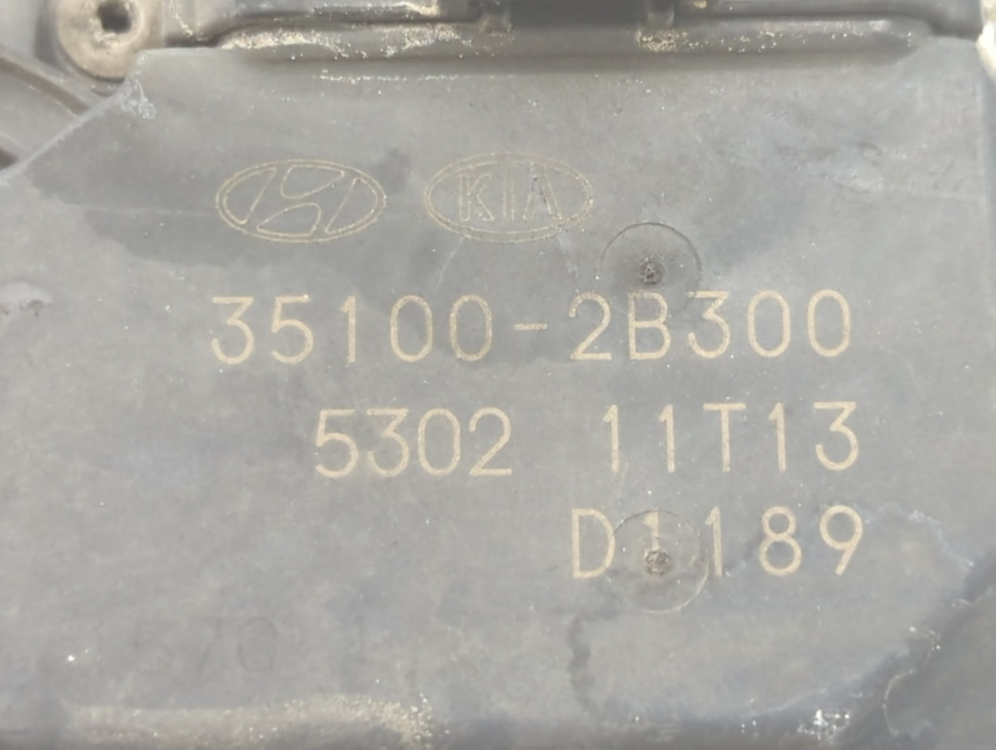 2012-2019 Kia Soul Throttle Body P/N:5302 11T13 35100-2B300 Fits Fits 2012 2013 2014 2015 2016 2017 2018 2019 OEM Used Auto 