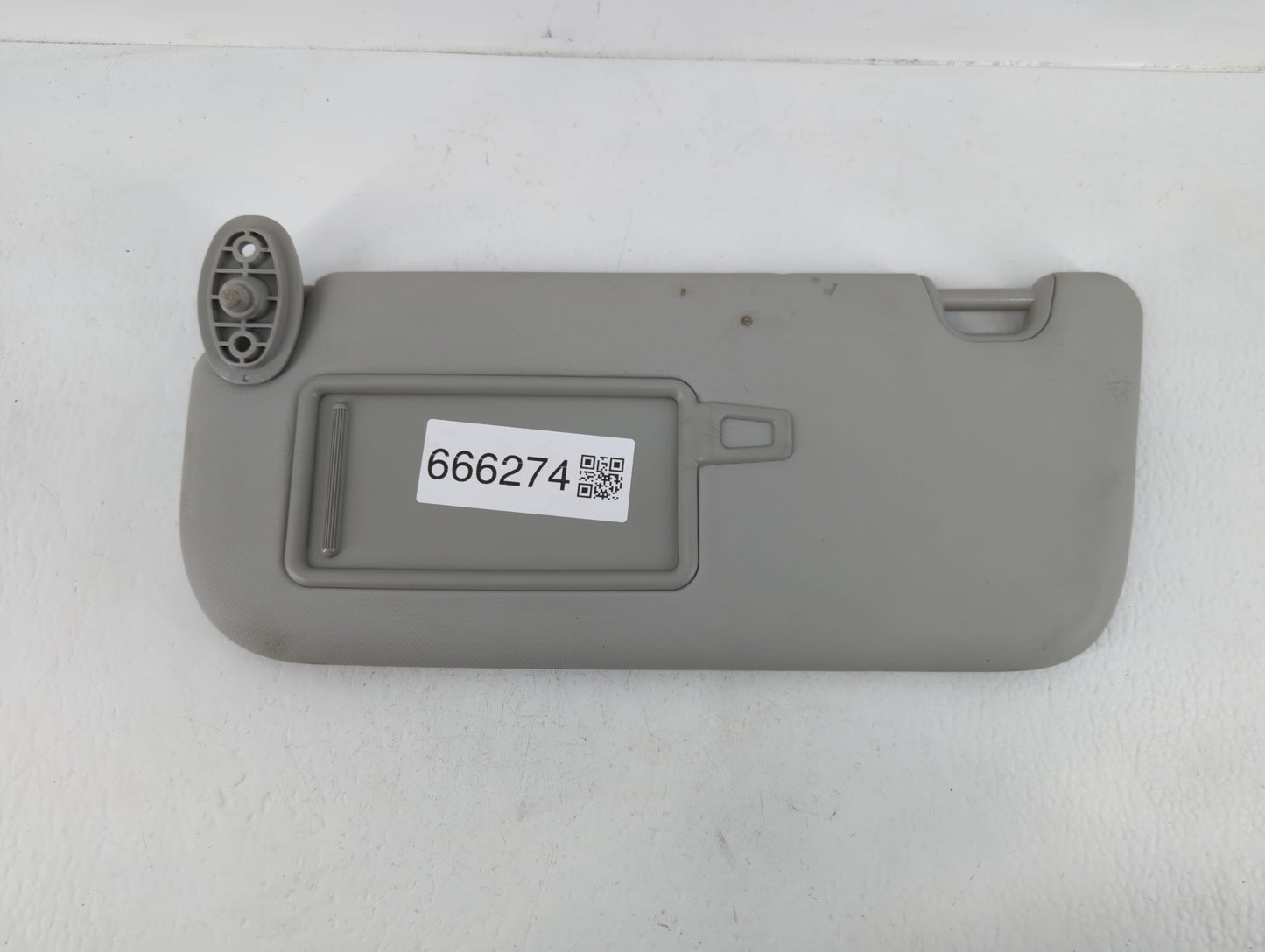 2014-2019 Kia Soul Sun Visor Shade Replacement Driver Left Mirror Fits Fits 2014 2015 2016 2017 2018 2019 OEM Used Auto Part