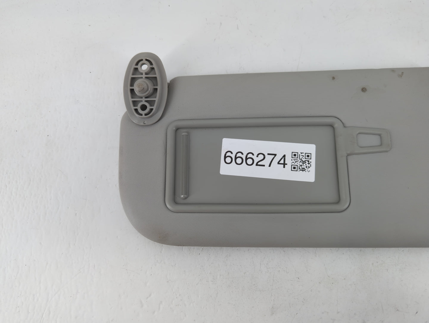 2014-2019 Kia Soul Sun Visor Shade Replacement Driver Left Mirror Fits Fits 2014 2015 2016 2017 2018 2019 OEM Used Auto Part