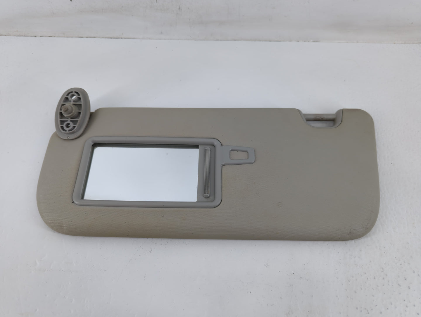 2014-2019 Kia Soul Sun Visor Shade Replacement Passenger Right Mirror Fits Fits 2014 2015 2016 2017 2018 2019 OEM Used Auto 