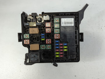 2017-2019 Kia Soul Fusebox Fuse Box Panel Relay Module P/N:91709B2070 Fits Fits 2017 2018 2019 OEM Used Auto Parts - Oemused