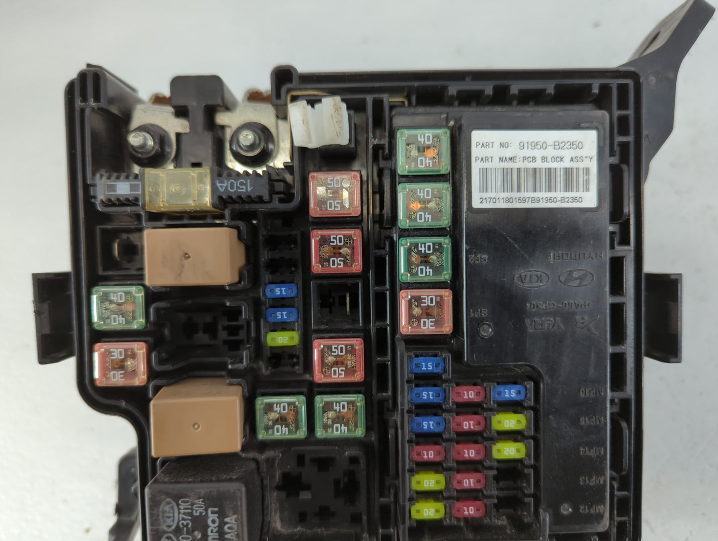 2017-2019 Kia Soul Fusebox Fuse Box Panel Relay Module P/N:91709B2070 Fits Fits 2017 2018 2019 OEM Used Auto Parts - Oemused