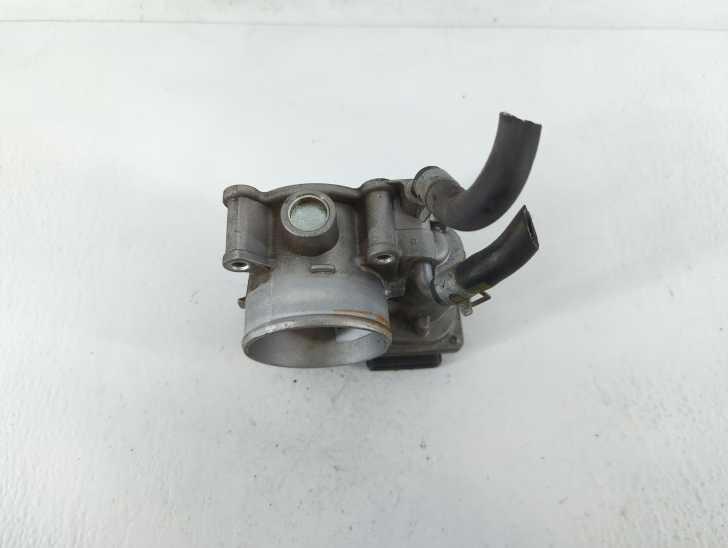 2014-2019 Kia Soul Throttle Body P/N:35100-2E000 Fits Fits 2011 2012 2013 2014 2015 2016 2017 2018 2019 2020 2021 OEM Used A