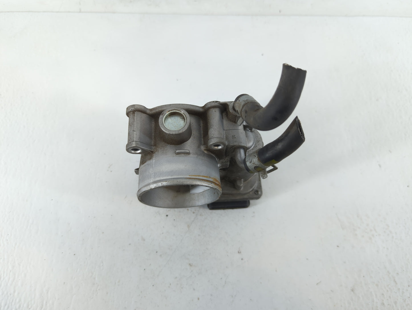 2014-2019 Kia Soul Throttle Body P/N:35100-2E000 Fits Fits 2011 2012 2013 2014 2015 2016 2017 2018 2019 2020 2021 OEM Used A