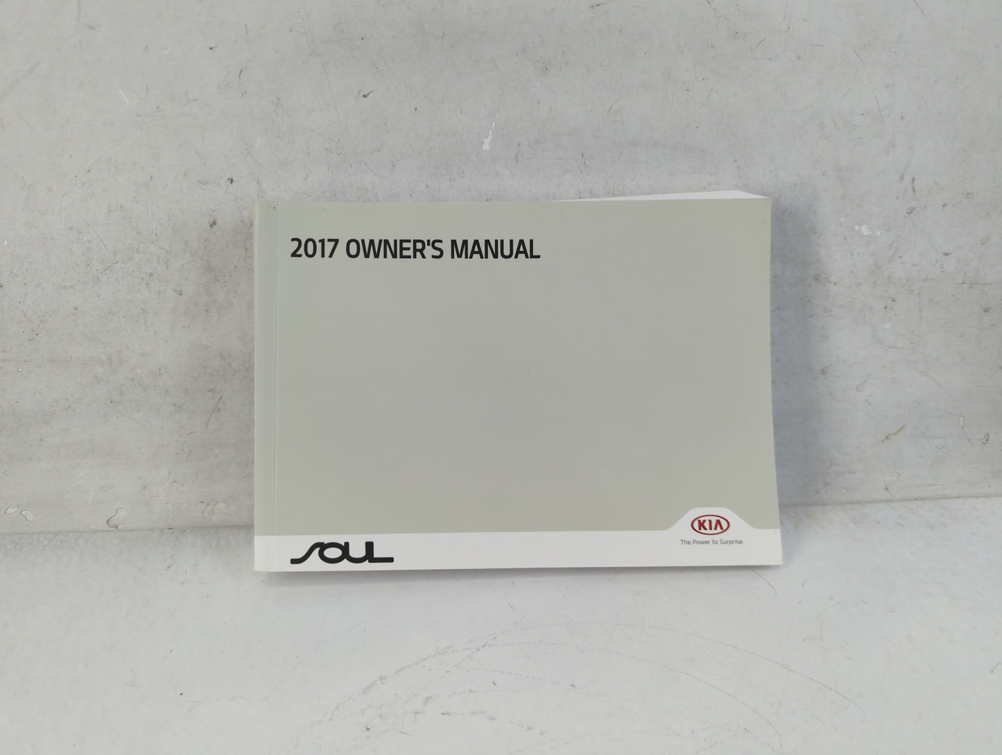 2017 Kia Soul Owners Manual Book Guide P/N:HB20 EU6DC OEM Used Auto Parts - Oemusedautoparts1.com