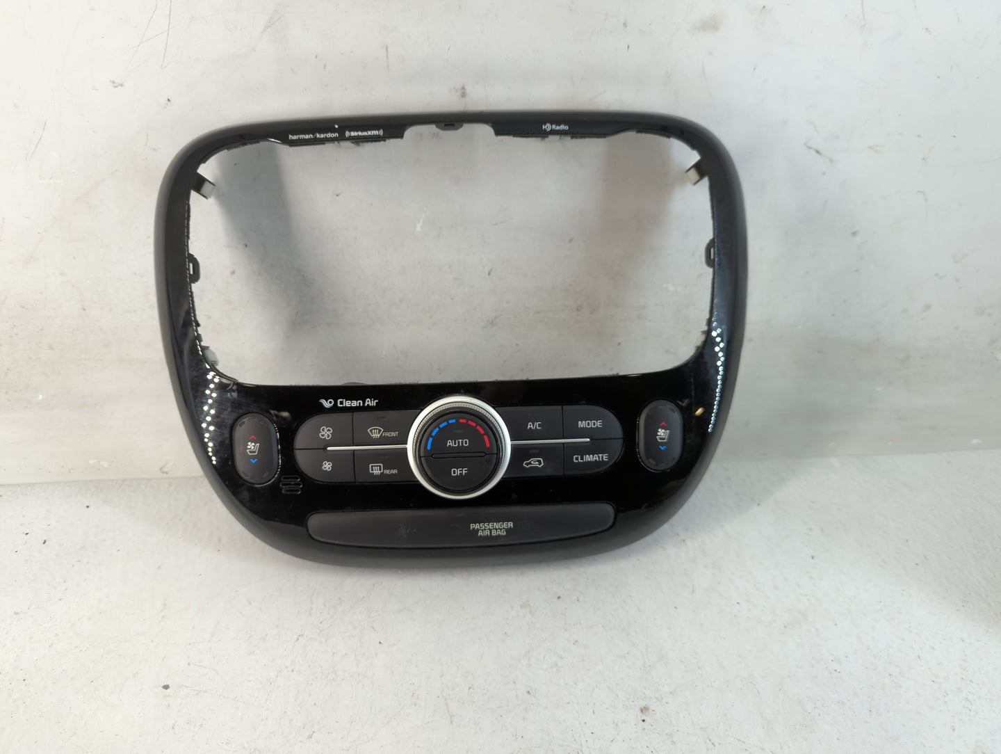 2017-2019 Kia Soul Climate Control Module Temperature AC/Heater Replacement P/N:97250-B2GS1CA Fits Fits 2017 2018 2019 OEM U